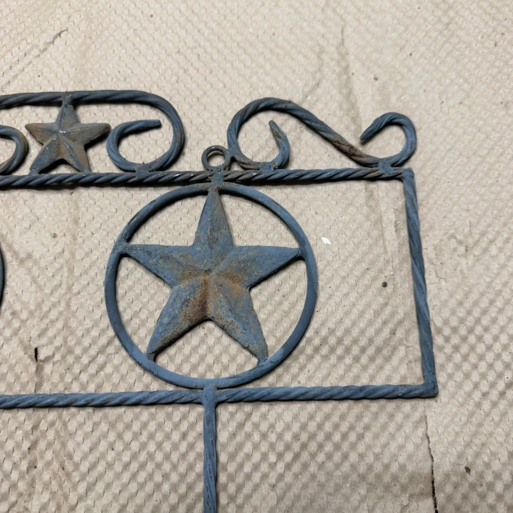Rustic Wrought Iron Texas Star Wall Hook Rack Western Metal Coat Hat Hanger Gray